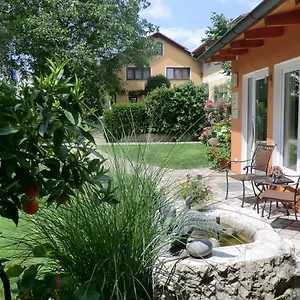 https://pension-carlbauer.com-bavaria.com
